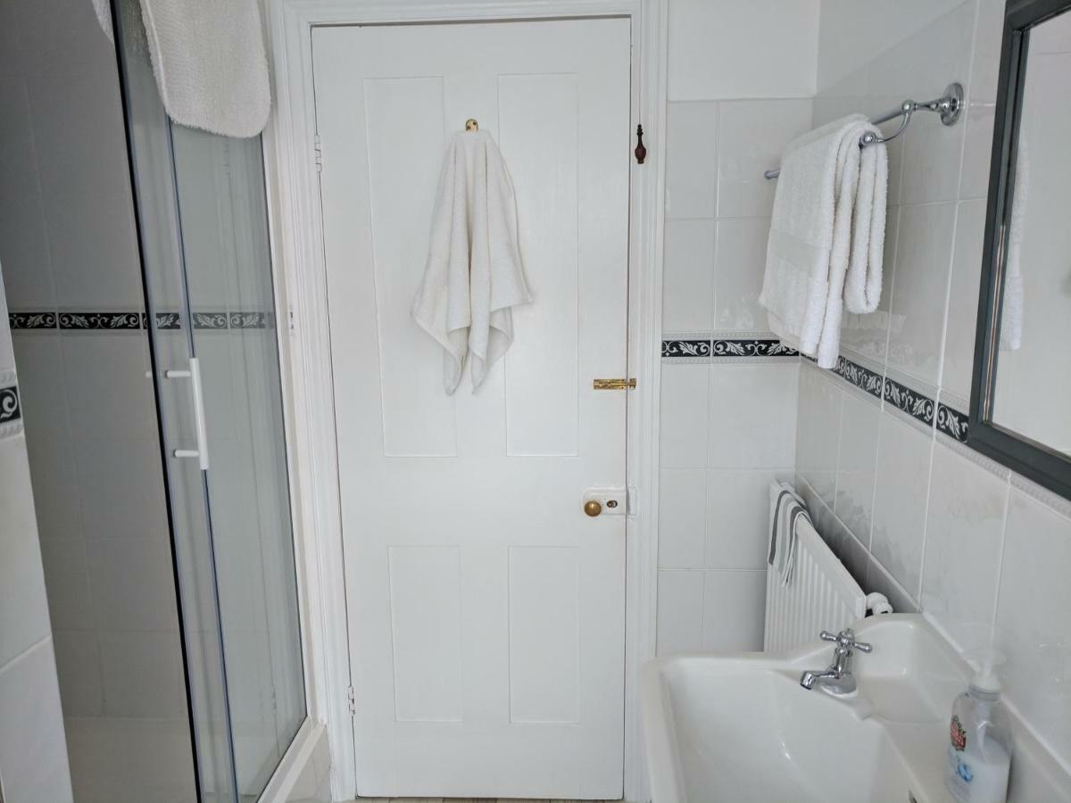 No. 23 Bed and Breakfast Wells Buitenkant foto